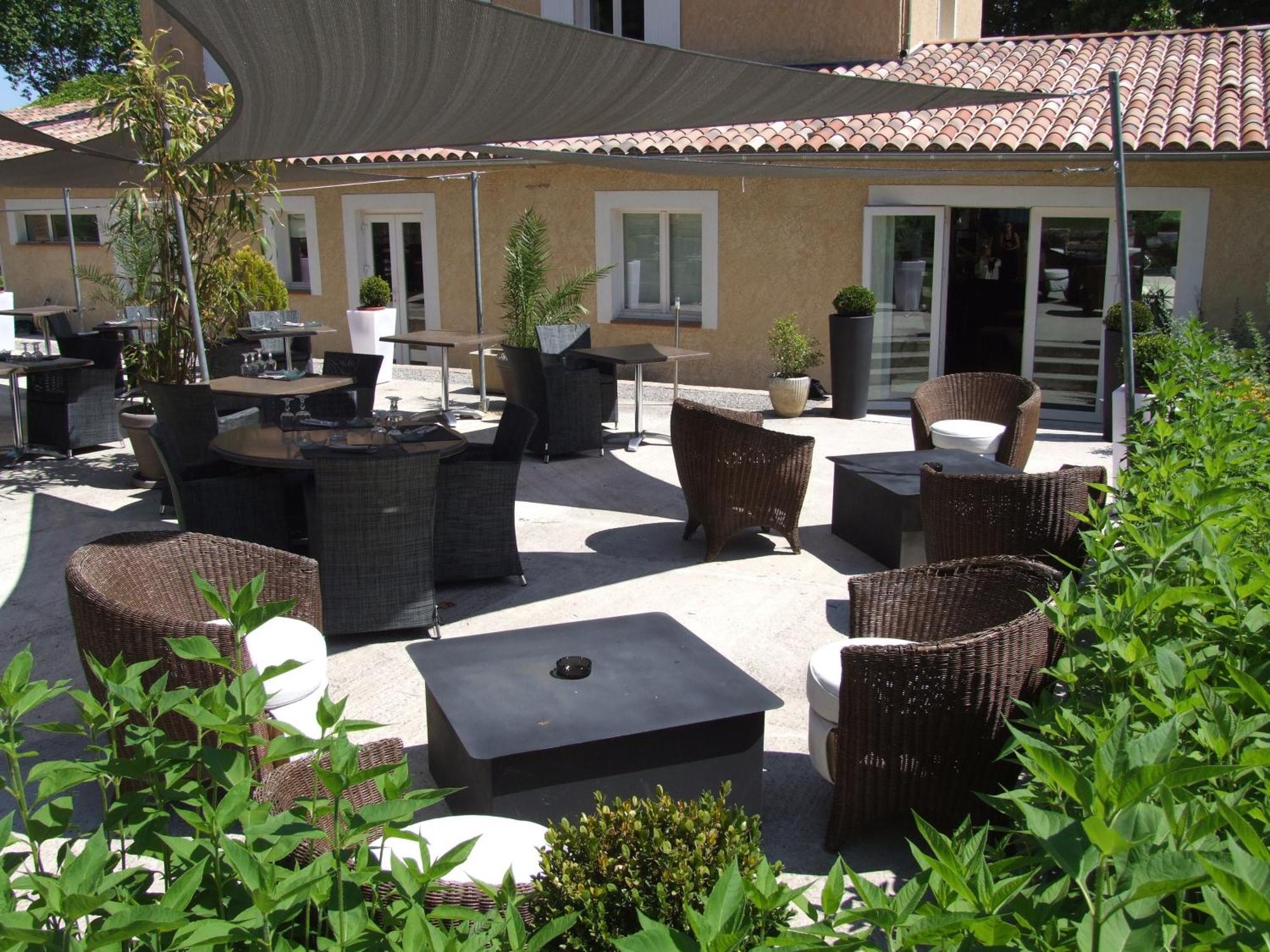 Logis Hotel La Magnanerie - Cote Bistro Aubignosc Εξωτερικό φωτογραφία