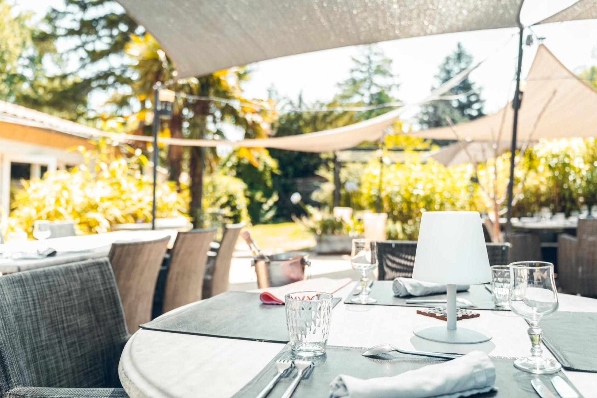 Logis Hotel La Magnanerie - Cote Bistro Aubignosc Εξωτερικό φωτογραφία